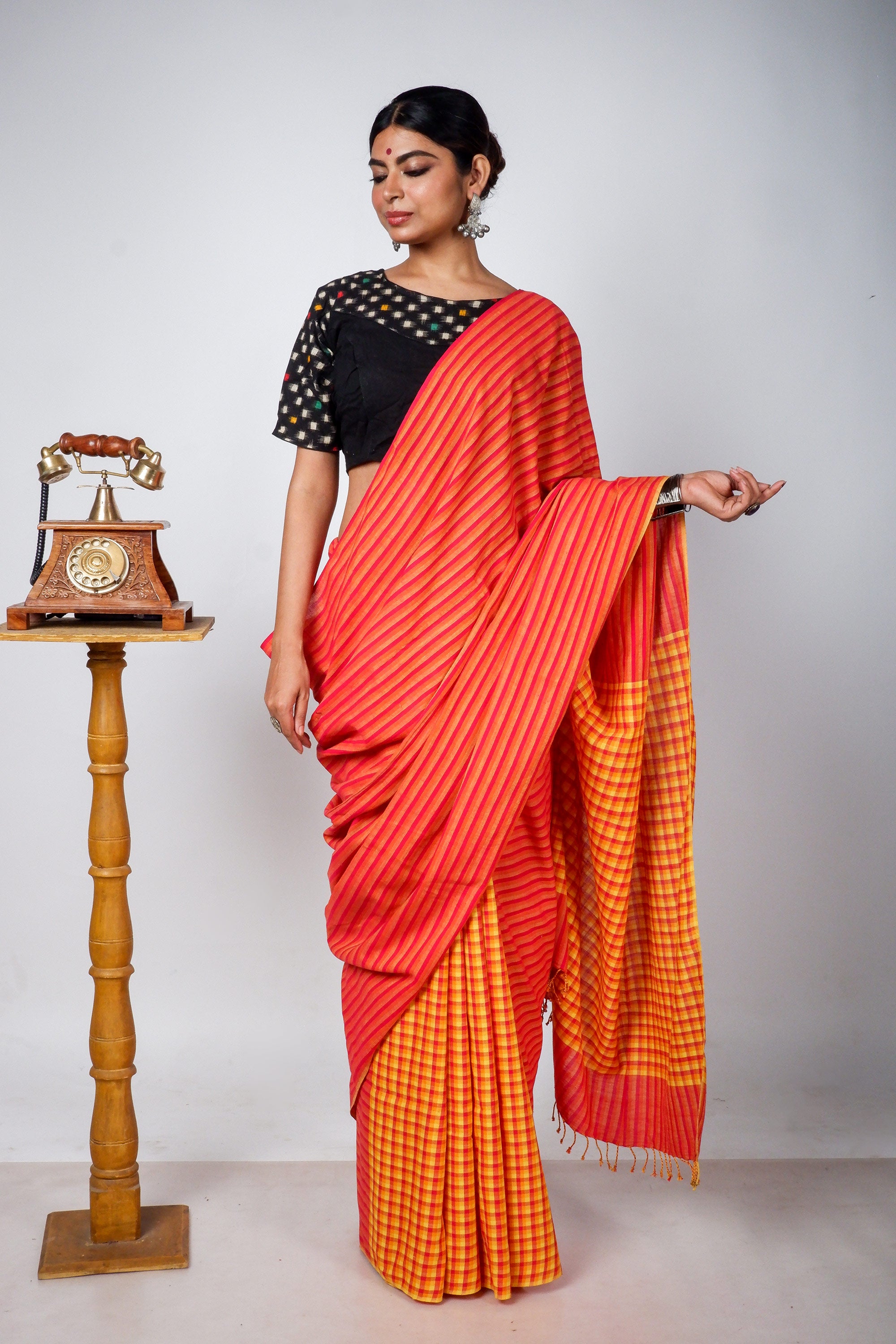 Sunehri - The Rare Drape