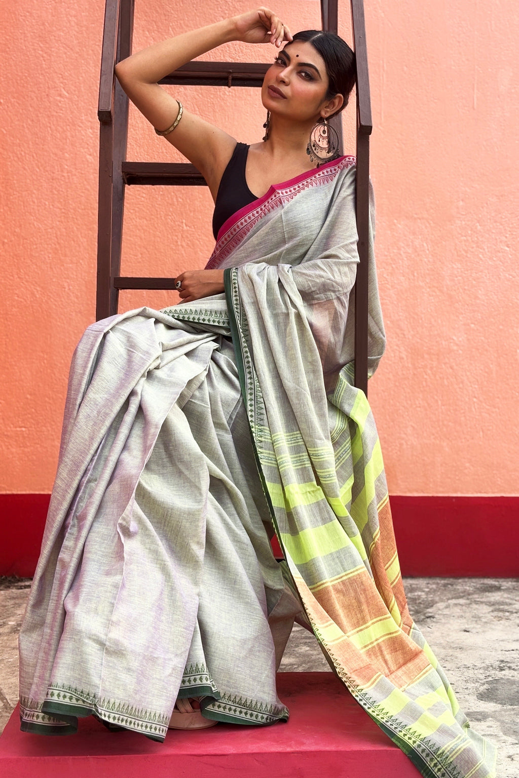 Dual Tone Cotton Dhaniakhali Saree with Neon Green Pallu