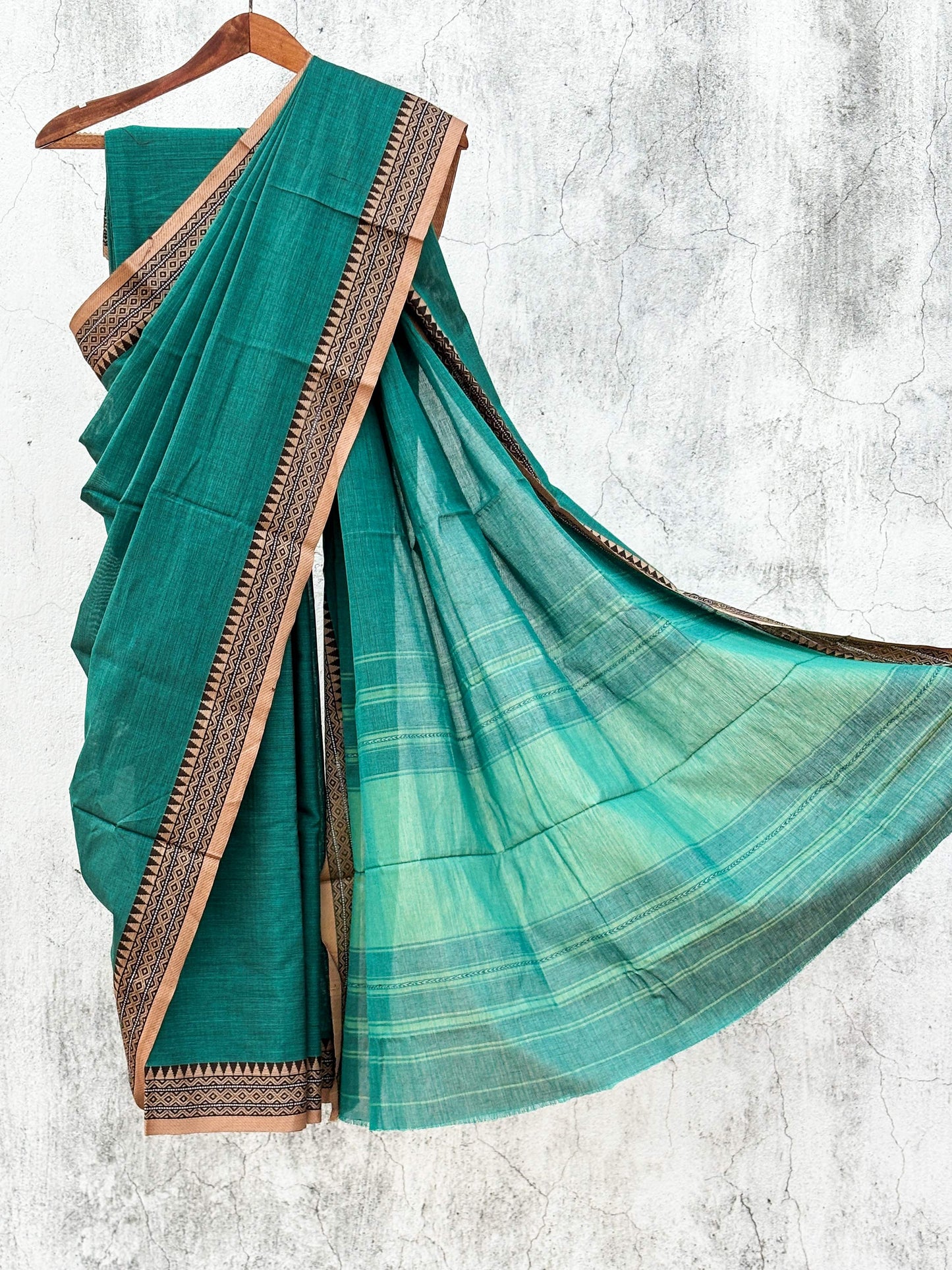 Emerald Green Cotton Dhaniakhali Saree with Beige Woven Borders