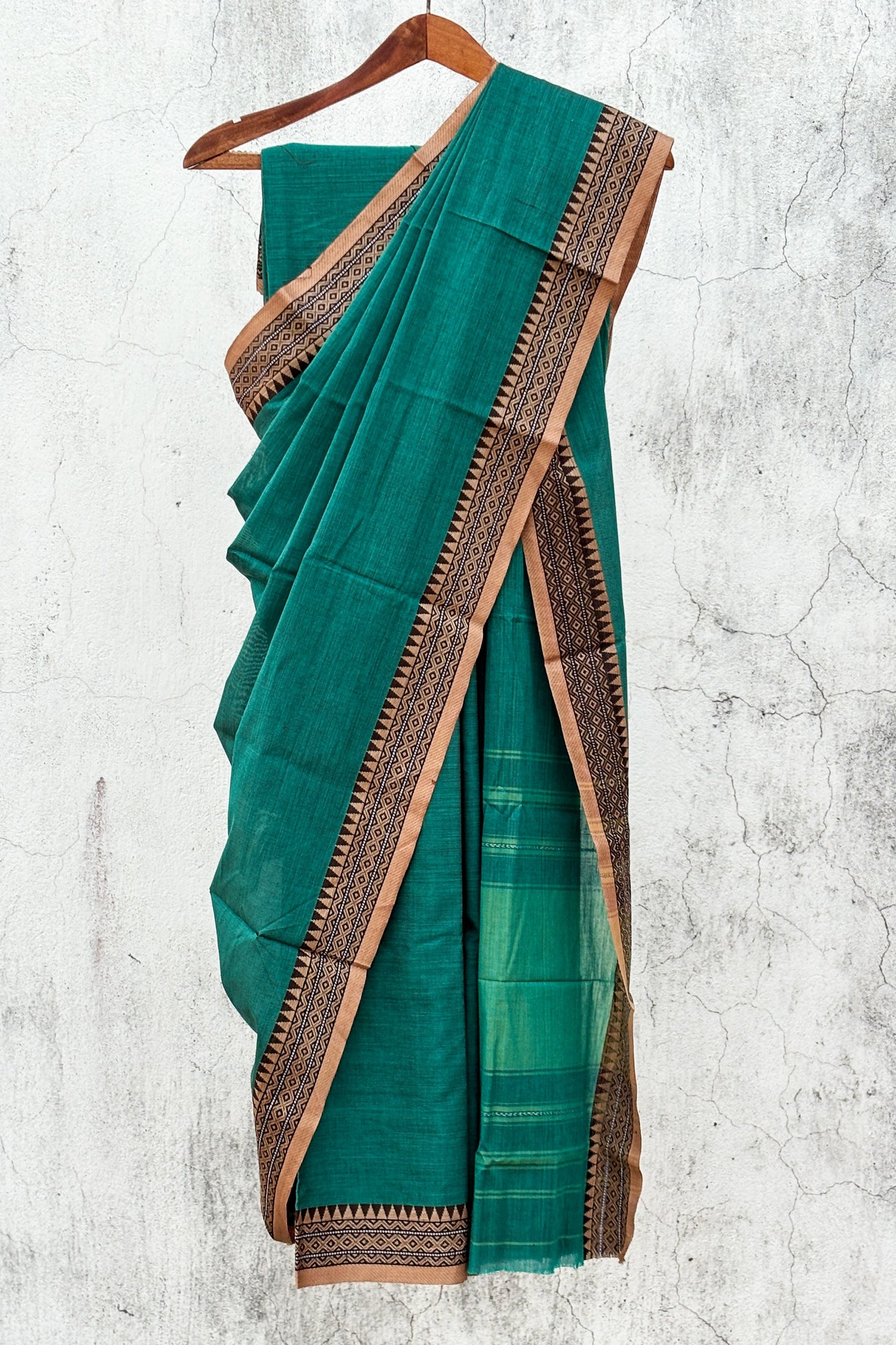 Emerald Green Cotton Dhaniakhali Saree with Beige Woven Borders