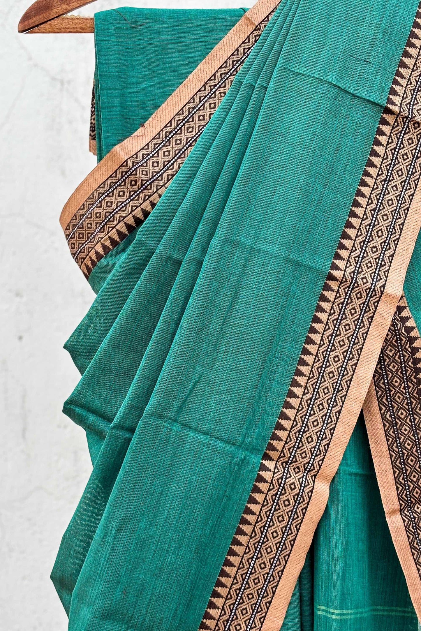 Emerald Green Cotton Dhaniakhali Saree with Beige Woven Borders