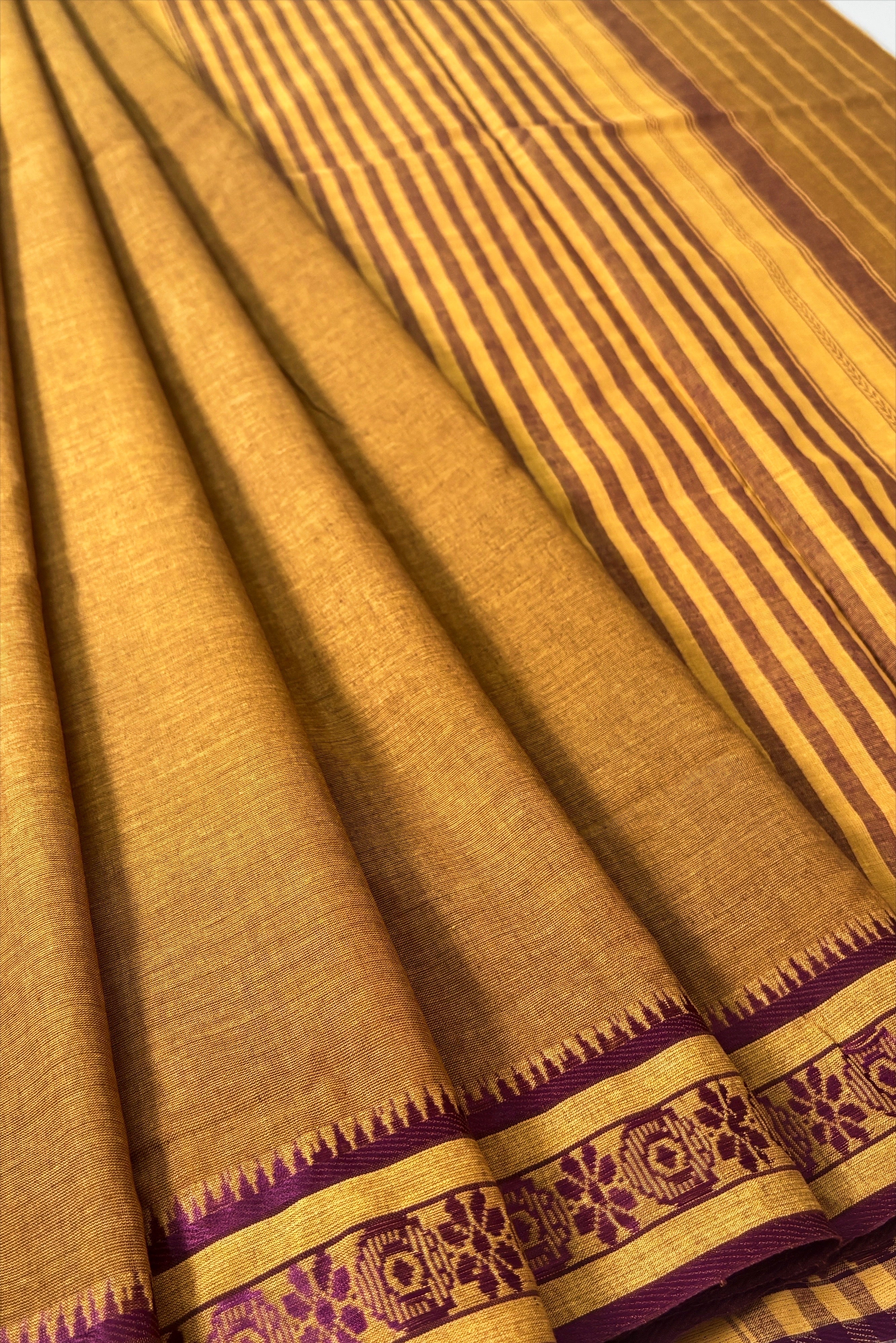 Dalgona Cotton Dhaniakhali Saree