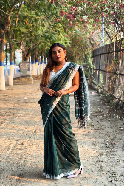 Forest Green Purely Handloom Needle Woven Jamdani Saree