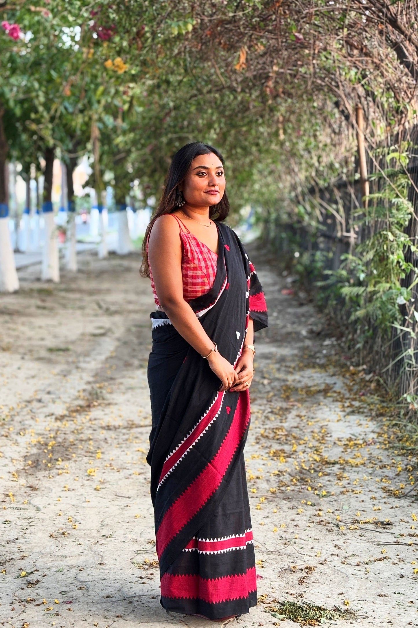Black Love Woven Dhaniakhali Cotton Saree with Red Saree