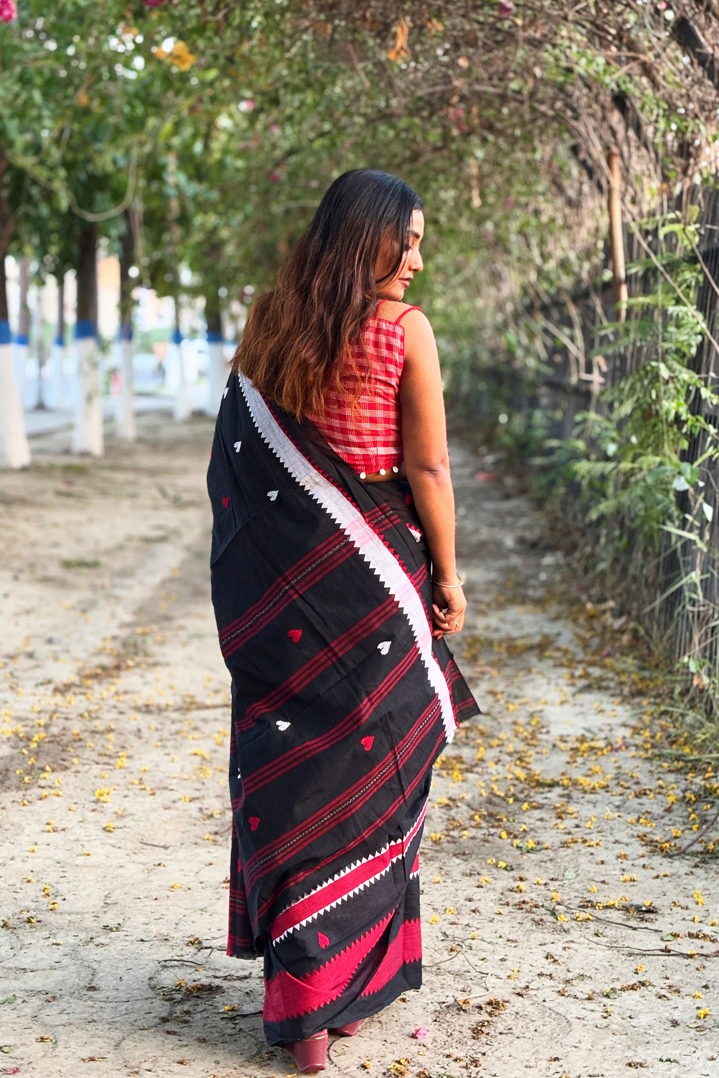 Black Love Woven Dhaniakhali Cotton Saree with Red Saree