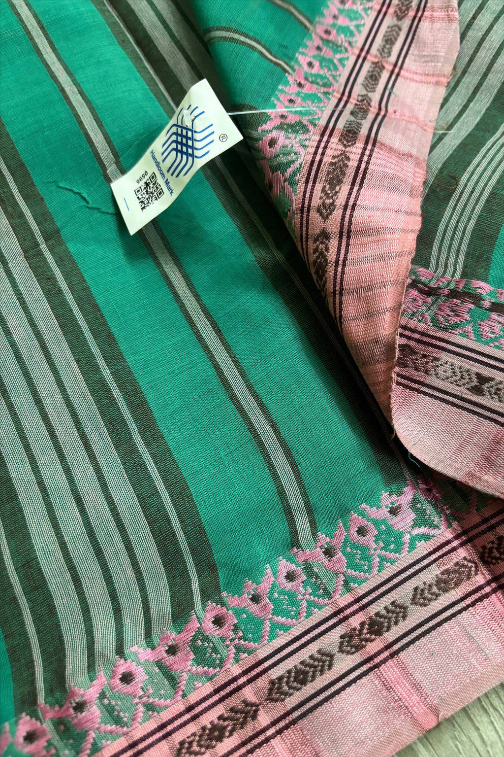 Tute Green Bengal Cotton Saree with Pink Woven Borders
