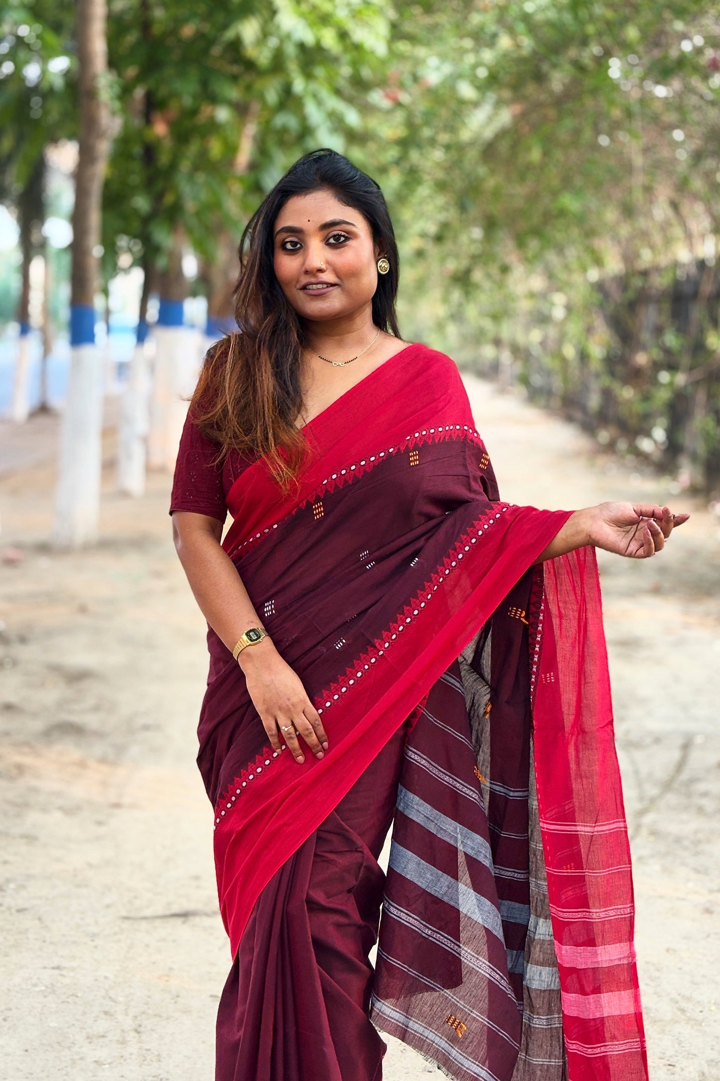 Burgundy Dhaniakhali Cotton Saree with Red Border