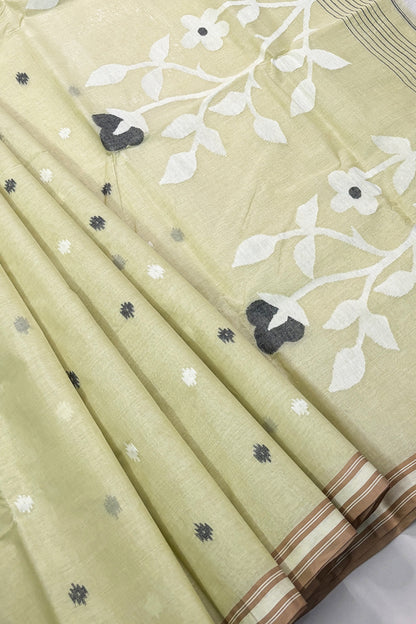 Light Pista Green Purely Handloom Needle Woven Jamdani Saree