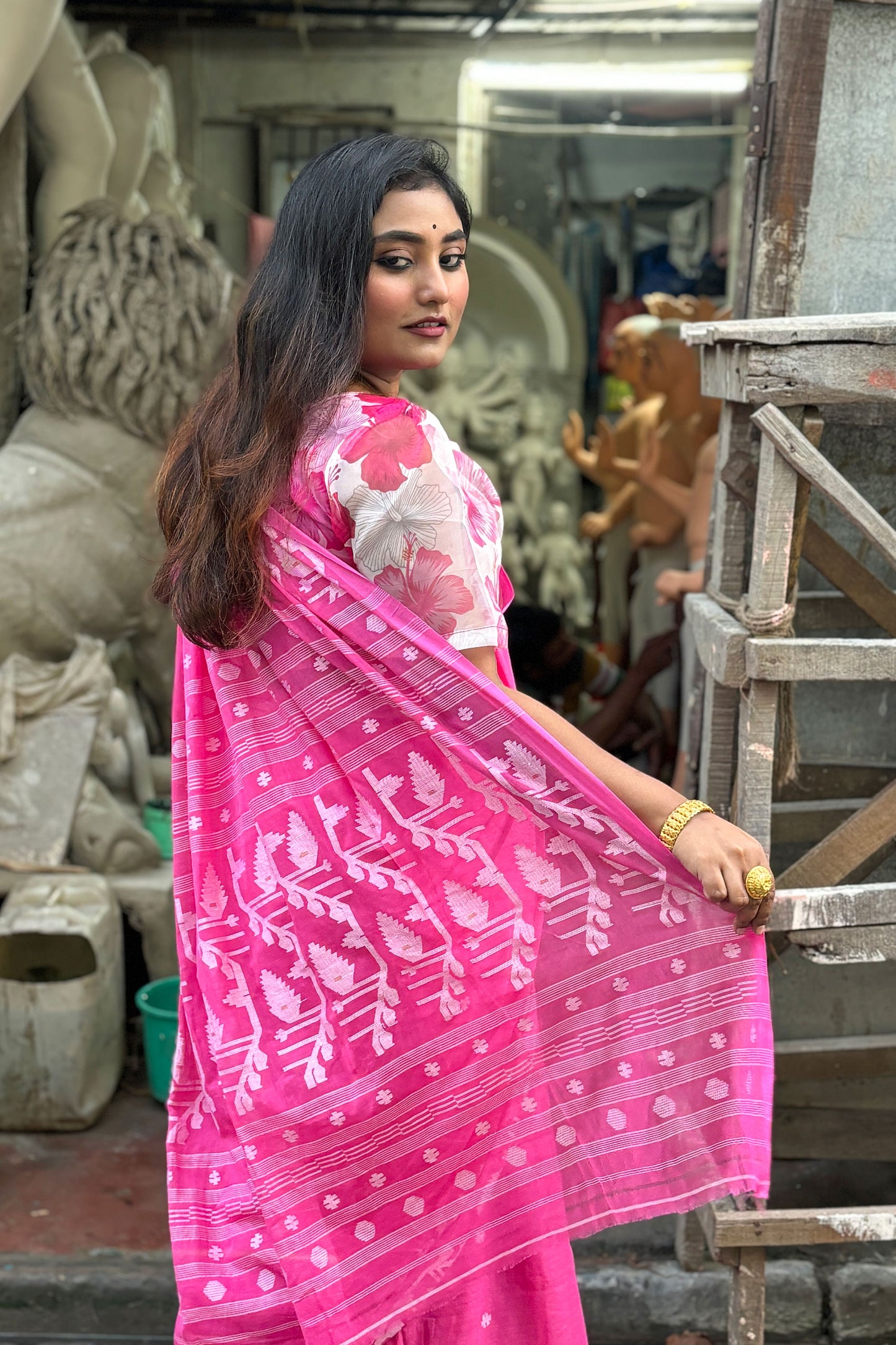 Pink White Purely Handloom Needle Woven Jamdani Saree