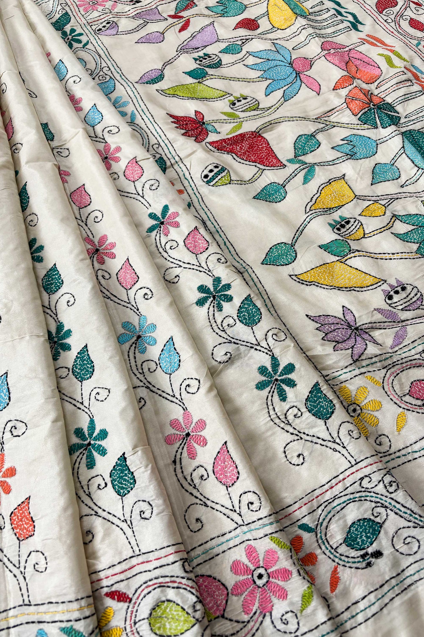 Cream Silk Kantha Stitch Saree