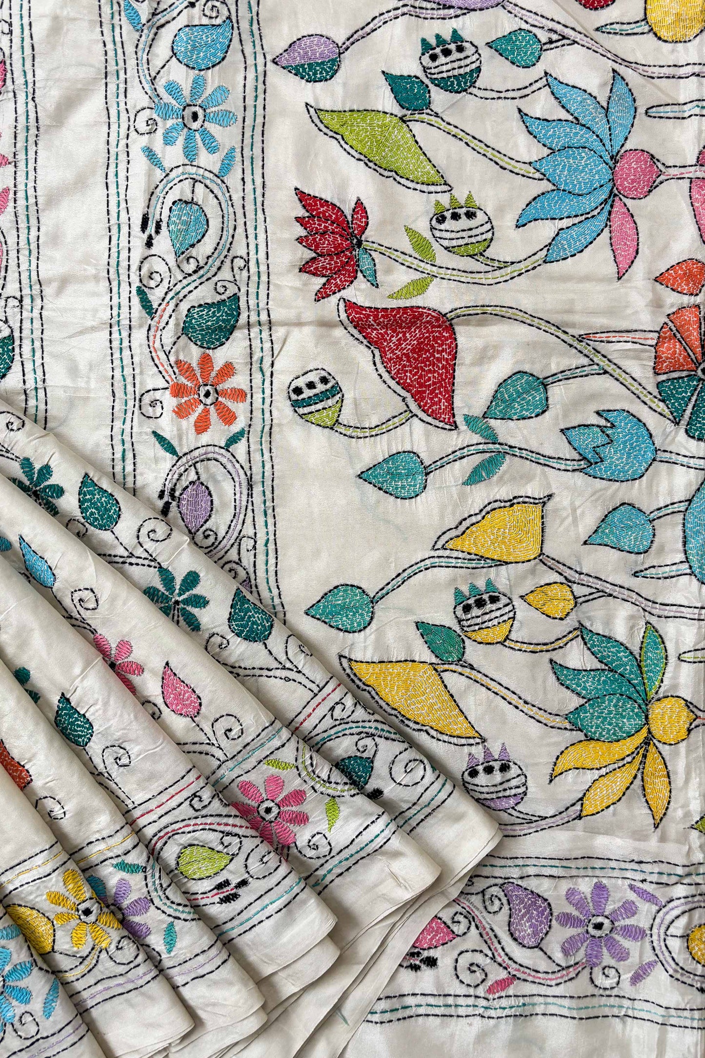 Cream Silk Kantha Stitch Saree
