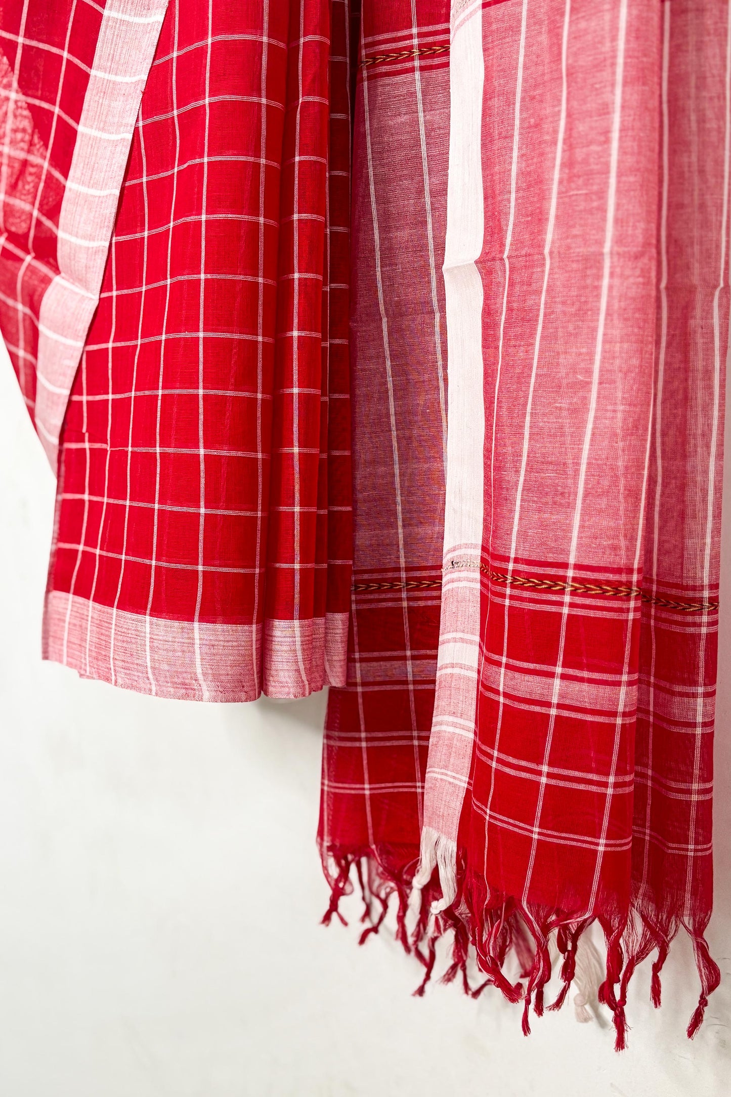 Red White Check Cotton Dhaniakhali Saree