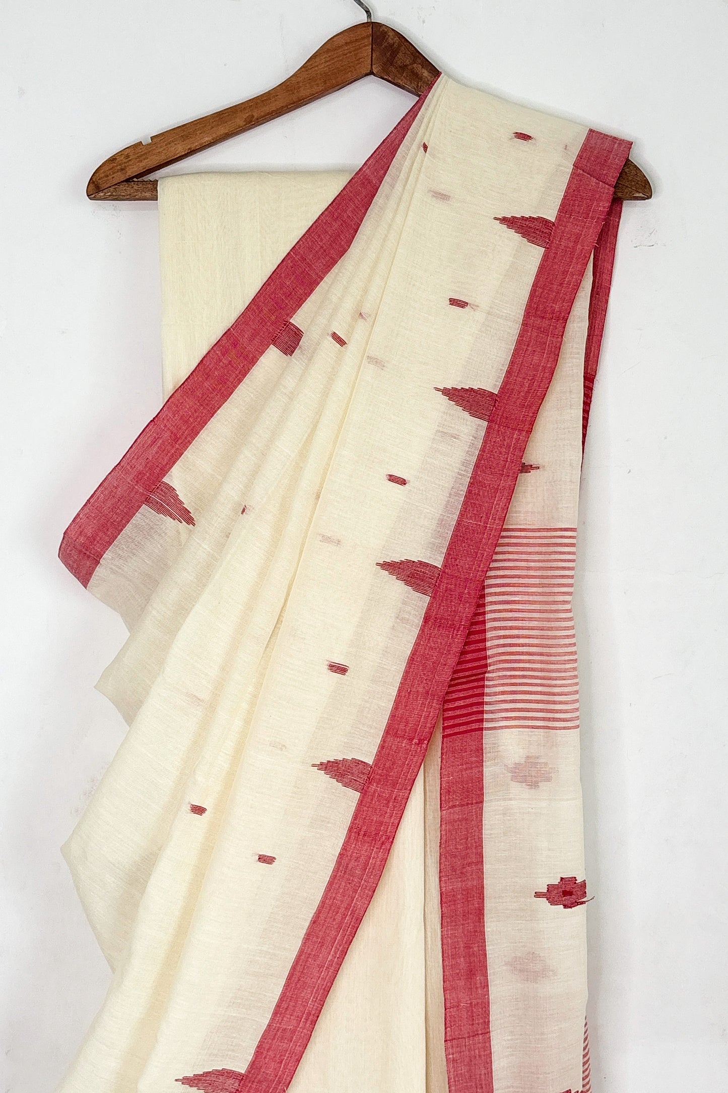 Off white Red Handloom Cotton Jamdani Motif Saree with Temple Borders