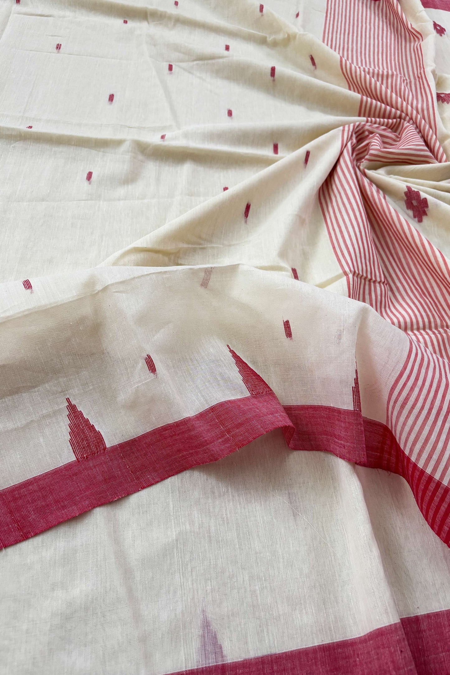 Off white Red Handloom Cotton Jamdani Motif Saree with Temple Borders
