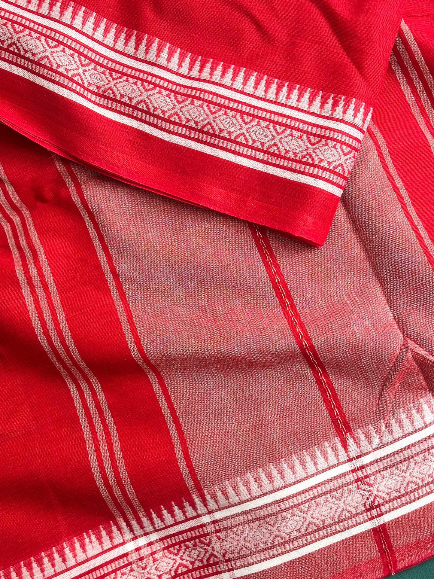 Red Cotton Dhaniakhali Saree with Thin Woven Borders