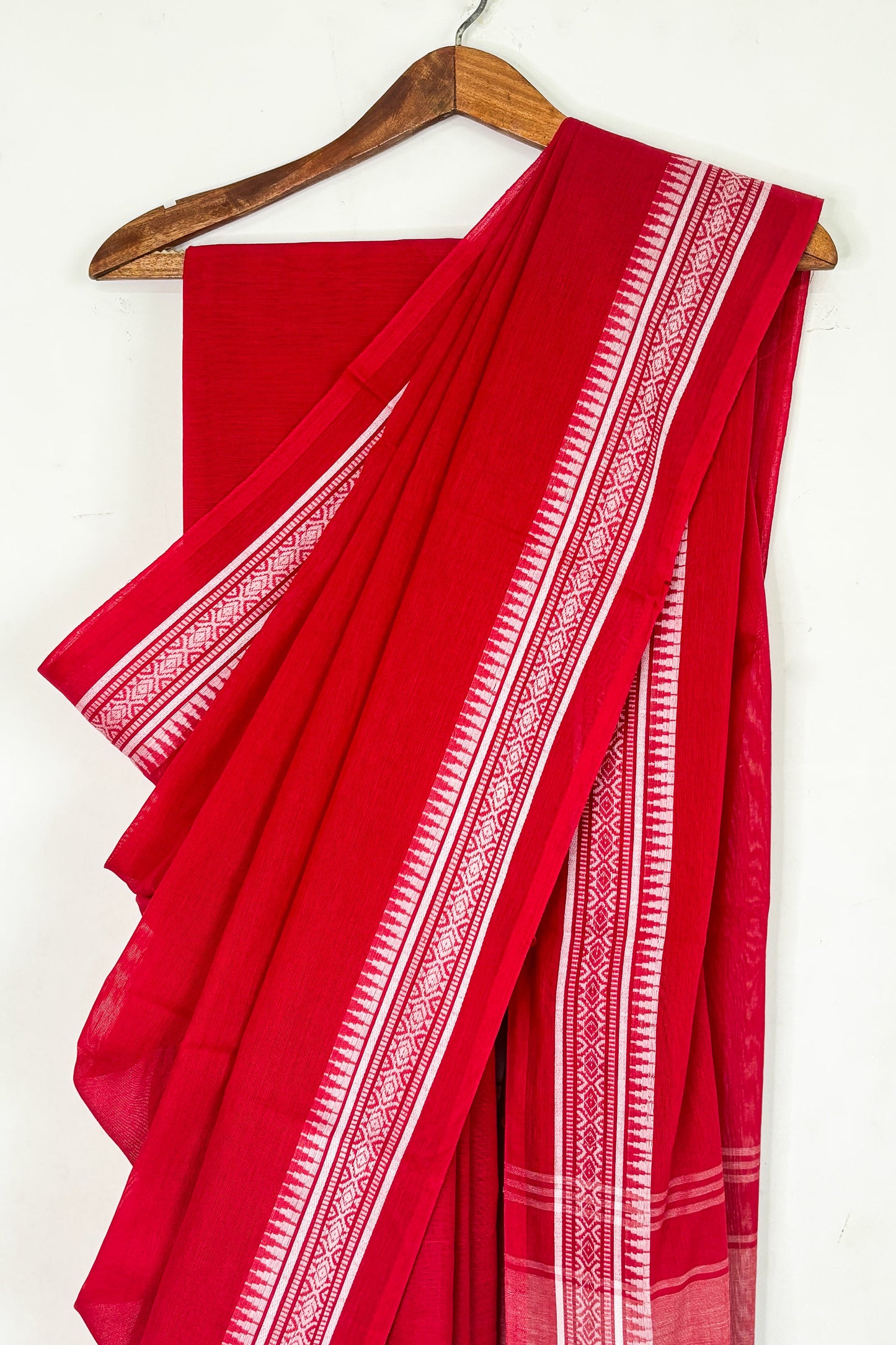 Red Cotton Dhaniakhali Saree with Thin Woven Borders