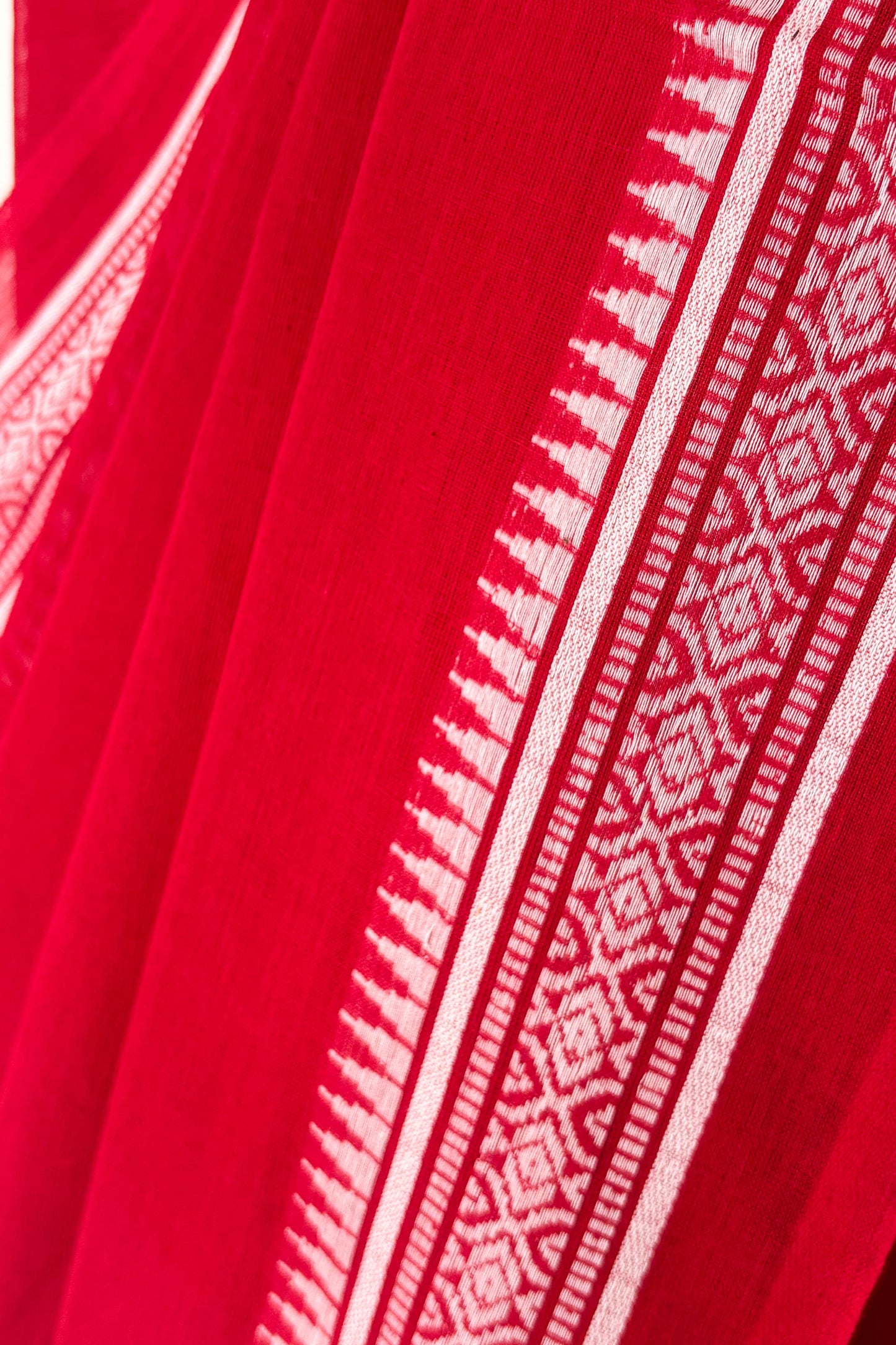 Red Cotton Dhaniakhali Saree with Thin Woven Borders