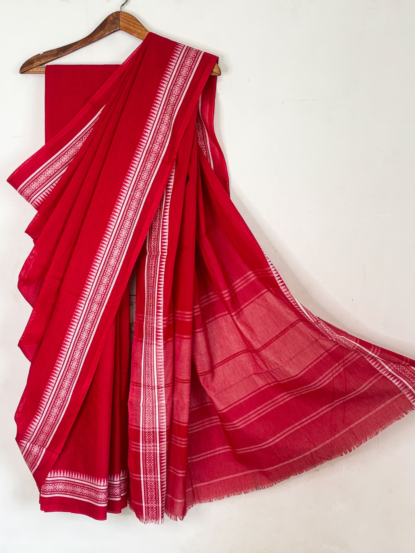 Red Cotton Dhaniakhali Saree with Thin Woven Borders