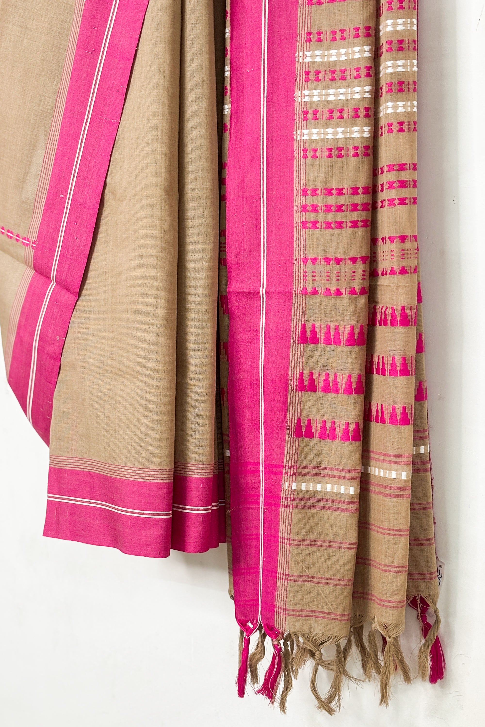 Mud Bengal Cotton Saree with Pink Border