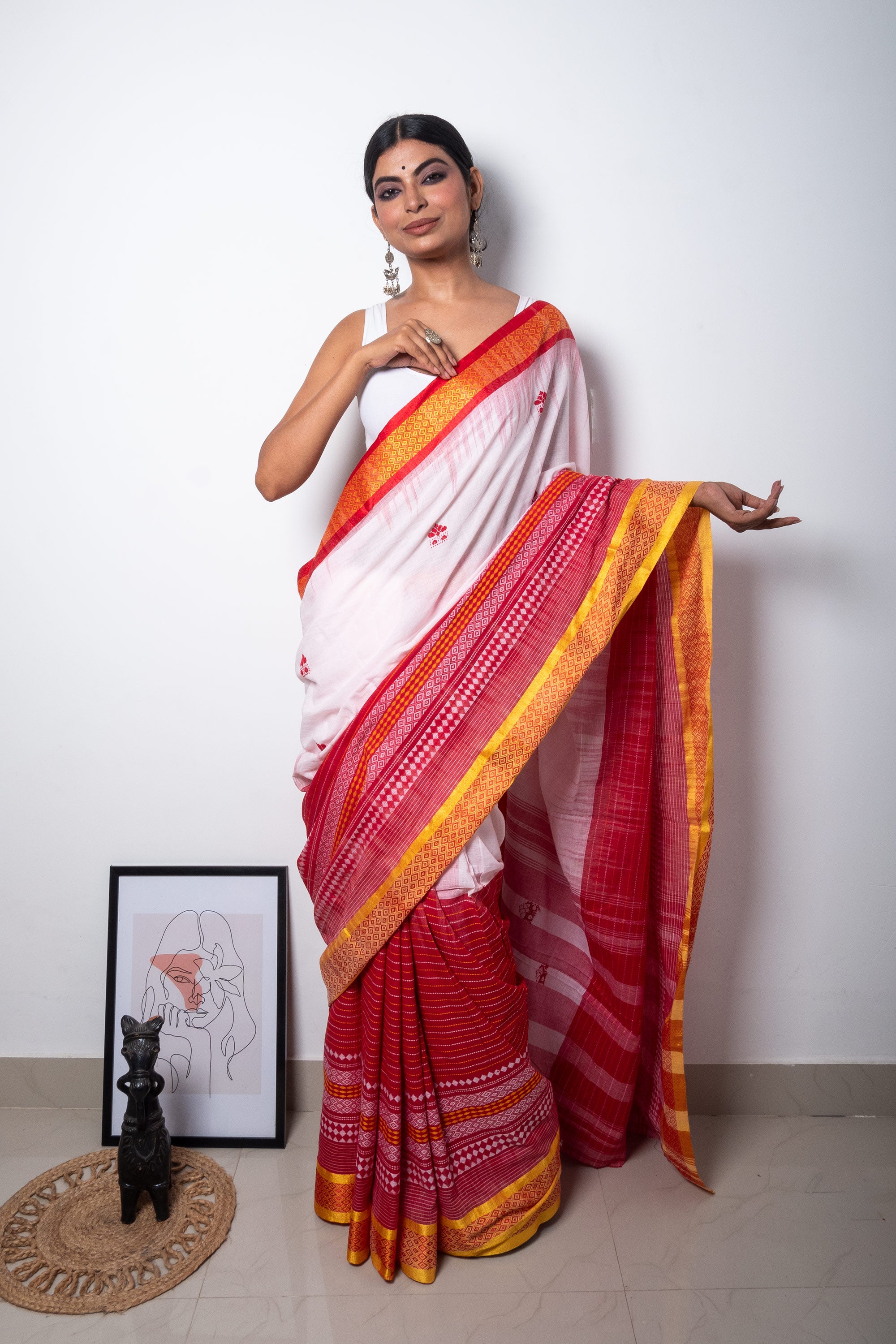 A Deep Dive into the Lal Par Saree from West Bengal